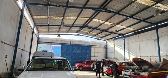 Arriendo Galpon Comercial (primera Linea)