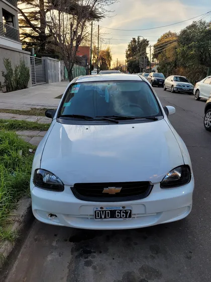 Chevrolet Corsa 1.6 Wind