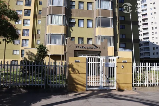Departamento En Venta De 3 Dorm. En Concepción