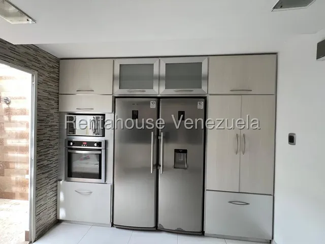 Julian Galindez Vende Casa Con Cocina Equipada En Caminos De Tarabana Cabudare #25-22311