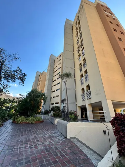 Apartamento En Venta Naguanagua Res Piedras Pintadas (mer)