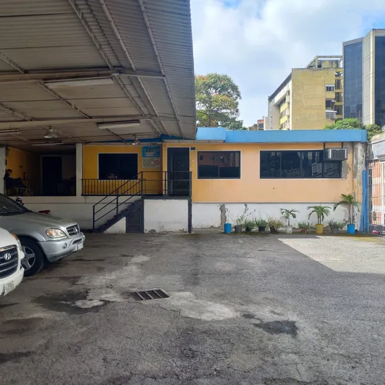 Terreno En Venta Av Libertador - Rojas 