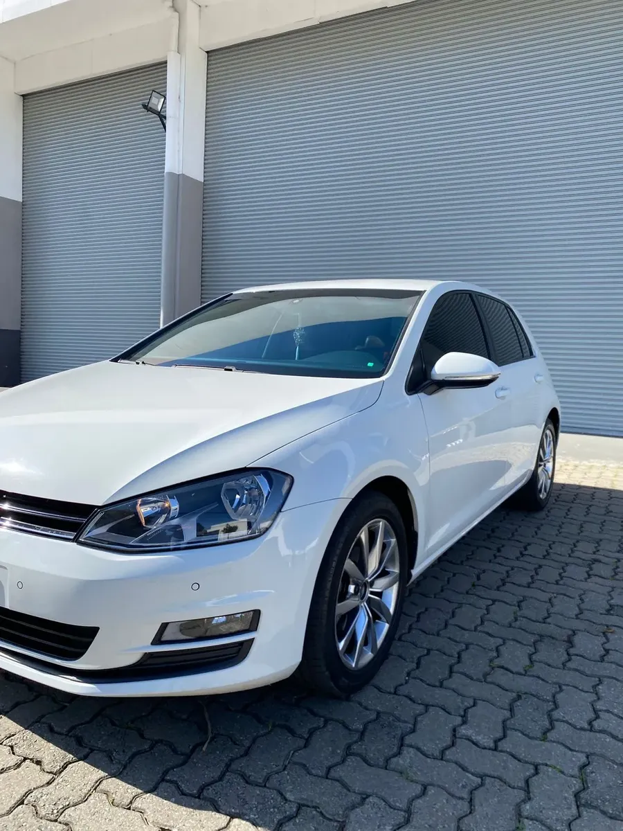 Volkswagen Golf 2015 1.4 Tsi Comfortline 5p — foto 4
