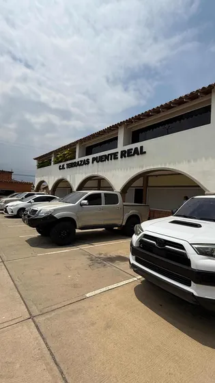 Centro Empresarial Terrazas Puente Real Oficina Alquiler  186m2 