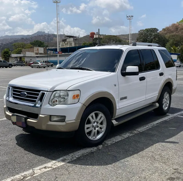 Ford Explorer Eddi Bauer