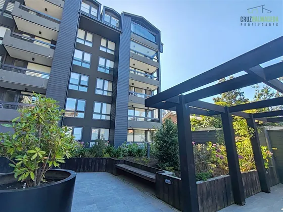 Departamento En Venta De 2 Dorm. En Puerto Varas