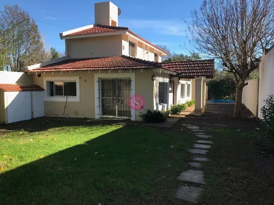 Casa  En Venta En Montecarlo, Del Viso, Pilar