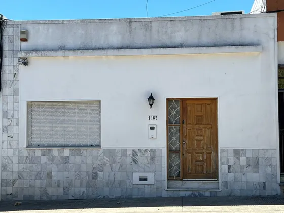 Casa En Excelente Estado Y Ubicación