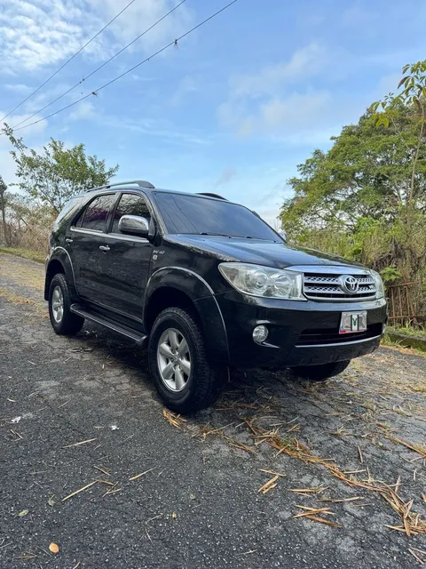 Toyota Fortuner Sr