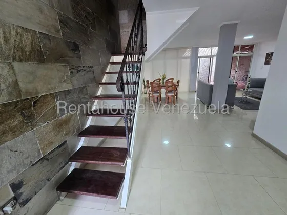 Le  Casa En Venta -  Mls #25-23862  -  Villa Avila 