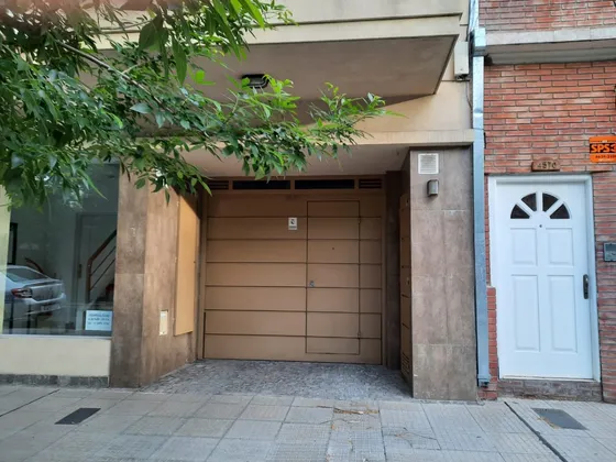 Cochera Fija Semicubierta Villa Devoto Dueño Directo - José P. Varela 4500