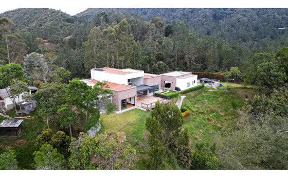 Hermosa Casa Campestre En El Alto Del Escobero