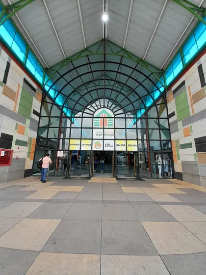 Alexandra Vende Local En Centro Comercial San Diego 