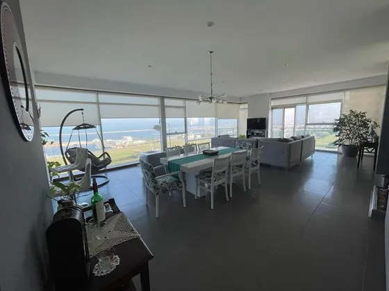Departamento En Venta - 4 Dormitorios 4 Baños - Cocheras - 246mts2 - Mar Del Plata
