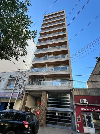 Departamento De Tres Ambientes A La Venta En Avellaneda Centro