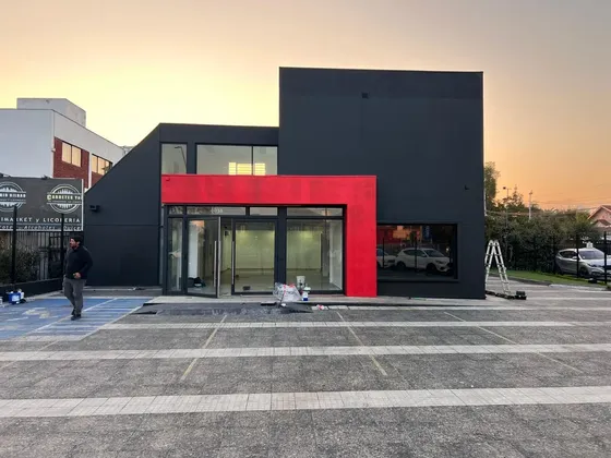 Cordillera Norte Vende Y Arrienda Estupenda Casa Comercial
