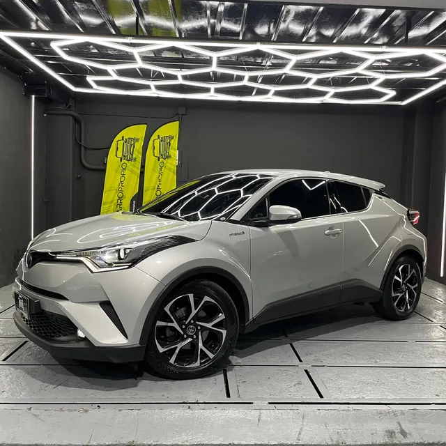 Toyota Ch-r Hybrid