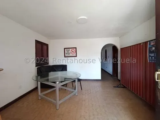 Ammp En Alquiler Casa Comercial En La Viña Valencia