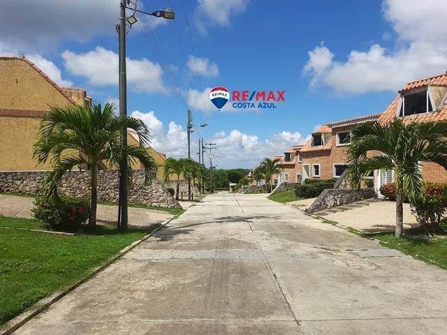Se Vende Townhouse En Obra Blanca Listo Para Amoblar Conjunto Bello Horizonte