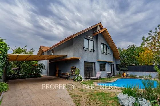Amplia Y Linda Casa Con Excelentes Accesos, Sector...