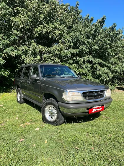 Ford Explorer 4.0 Xlt 4x2