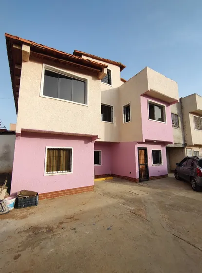 Town House En Venta En Nueva Barcelona