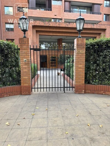 Departamento En Venta De 4 Dorm. En Las Condes