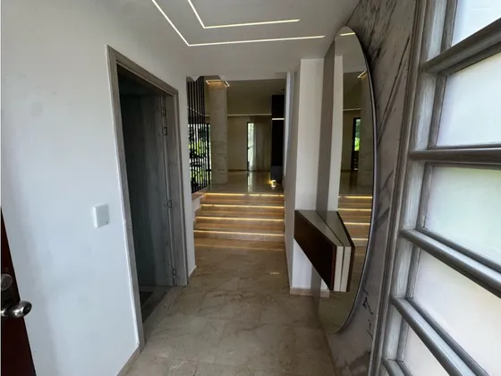 Se Vende Casa En Envigado Sector La Sebastiana