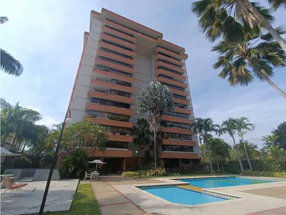 Apartamento En Venta Urb. Mañongo Pe-8950095