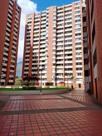 Apartamento - Lomas Del Ávila - 85 Mts2