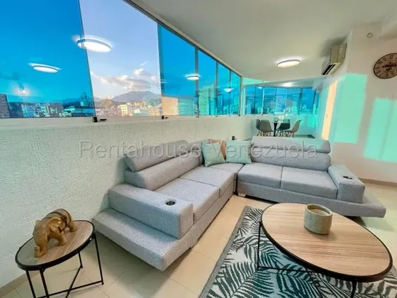 En Alquiler Apartamento Amoblado En Urb. El Bosque . Planta Eléctrica. 2 Puestos De Estacionamiento. 26-11019 Hp