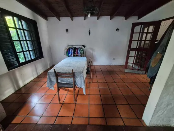 Terreno Con Casa A Refaccionar En City Bell