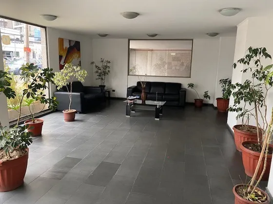 Departamento En Venta De 2 Dorm. En Estación Central