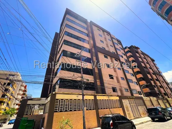 Penthouse Apartamento En Venta En La Soledad Edificio Nuevo Platna Electrica Estef 27-835