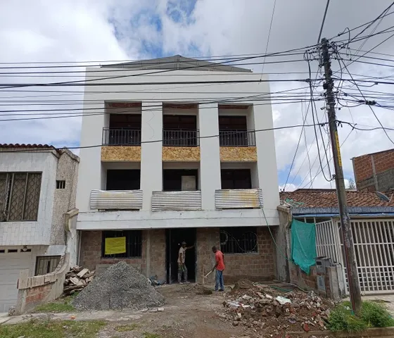 Edificio En El Limonar Sur De Cali Con 24 Grandes Apartaestudios