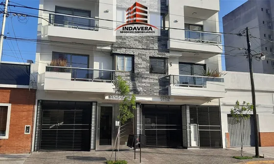 Venta Cochera Fija Cubierta Individual De 21m2 * Caseros Centro