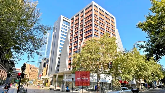 Nethaus Arrienda Gran Oficina Habilitada - Las Condes
