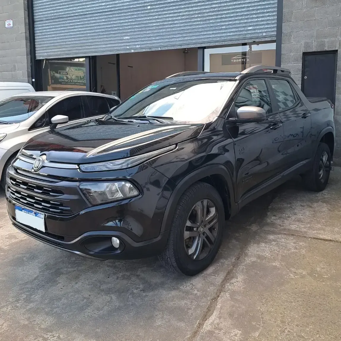 Fiat Toro 2.0 Black Jack 4x4 Automatic Transmission