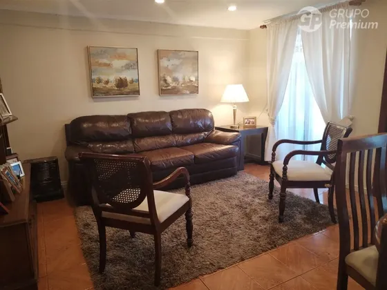 Casa En Venta De 2 Dorm. En Cerro Navia