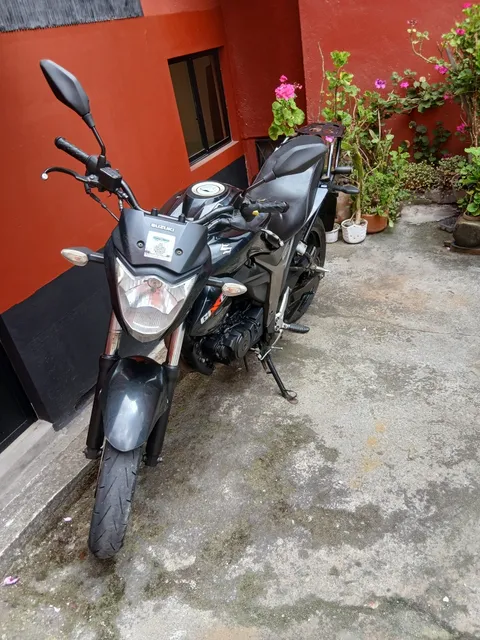 Motocicleta En Buen Estado