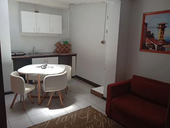 Casa Interior Tipo Loft - Av. Juan Xxiii, Playa Ancha.