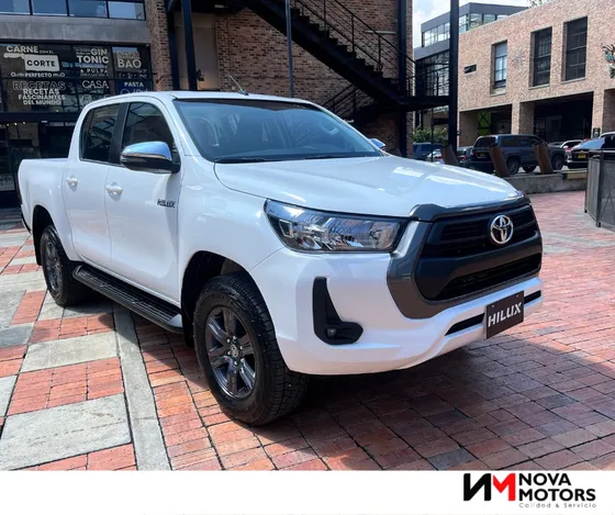 Toyota Hilux 2.4 Diésel 4x4