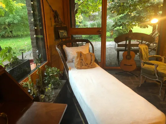 Casa Única En Su Tipo. Dueño Directo. Manuel Alberti, Pilar.  Posibilidad De Vender O Alquilar Uno De Los Dos Cuerpos Por Separado. Gran Inversión.