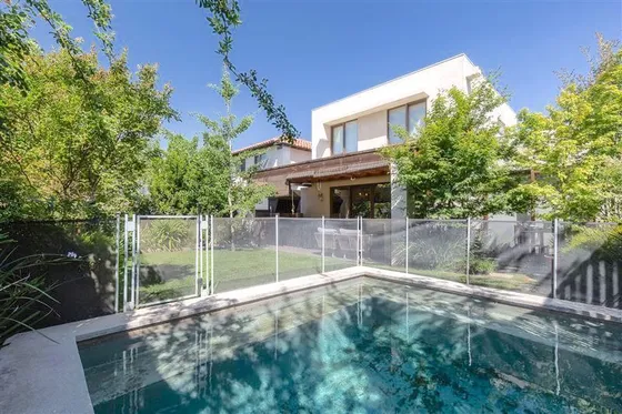 Casa En Venta De 3 Dorm. En Piedra Roja