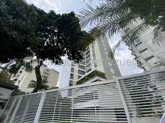  Amplio Apartamento En Venta San Roman  Rah Mls25-6816