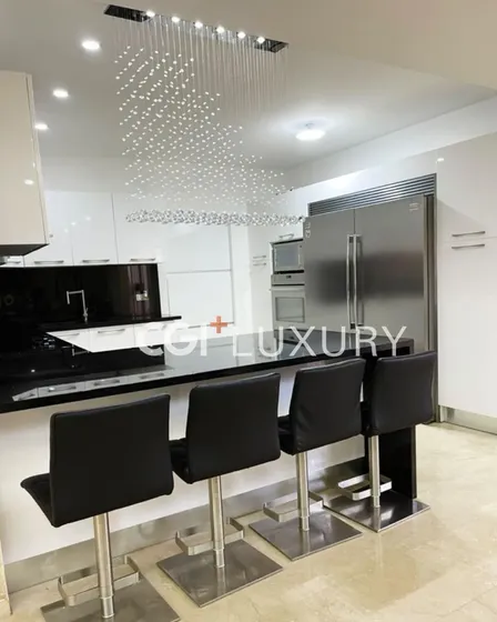 Cgi+ Luxury Lecheria Vende Town House En El Cr. Villa Francisca, Sector Morro I