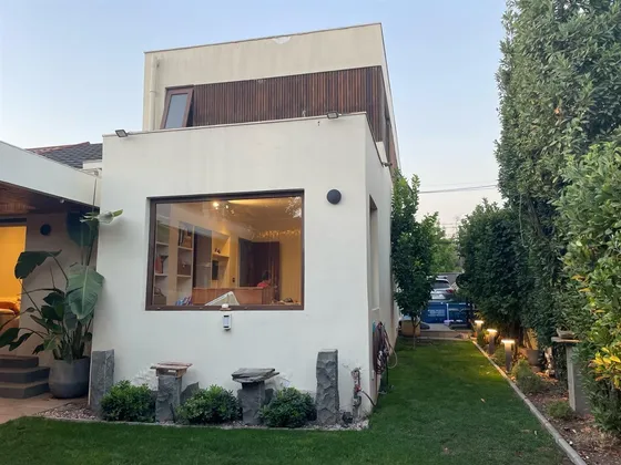 Casa En Venta De 4 Dorm. En Las Condes