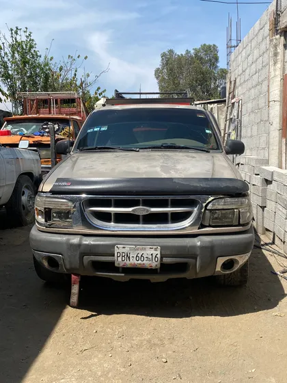Ford Explorer 4.0 Xlt V6 Tela 4x2 Mt