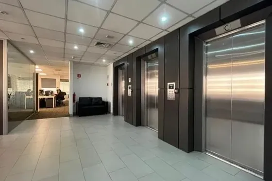 436 M2 Arriendo Oficina El Golf