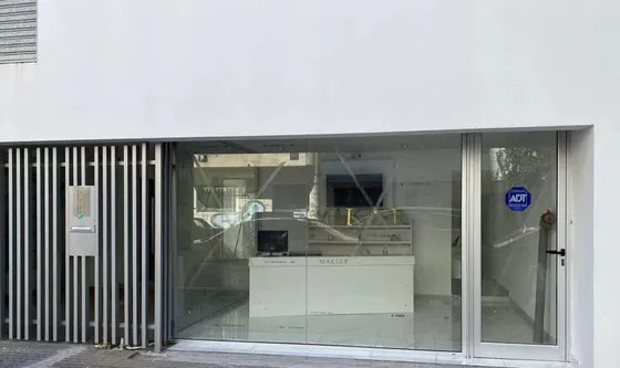 Oficina En Venta - 4 Salones 1 Baño - 199mts2 - La Plata